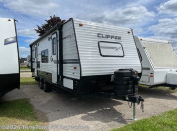 Used 2018 Coachmen Clipper Tandem Axle 21FQ available in Grand Rapids, Michigan