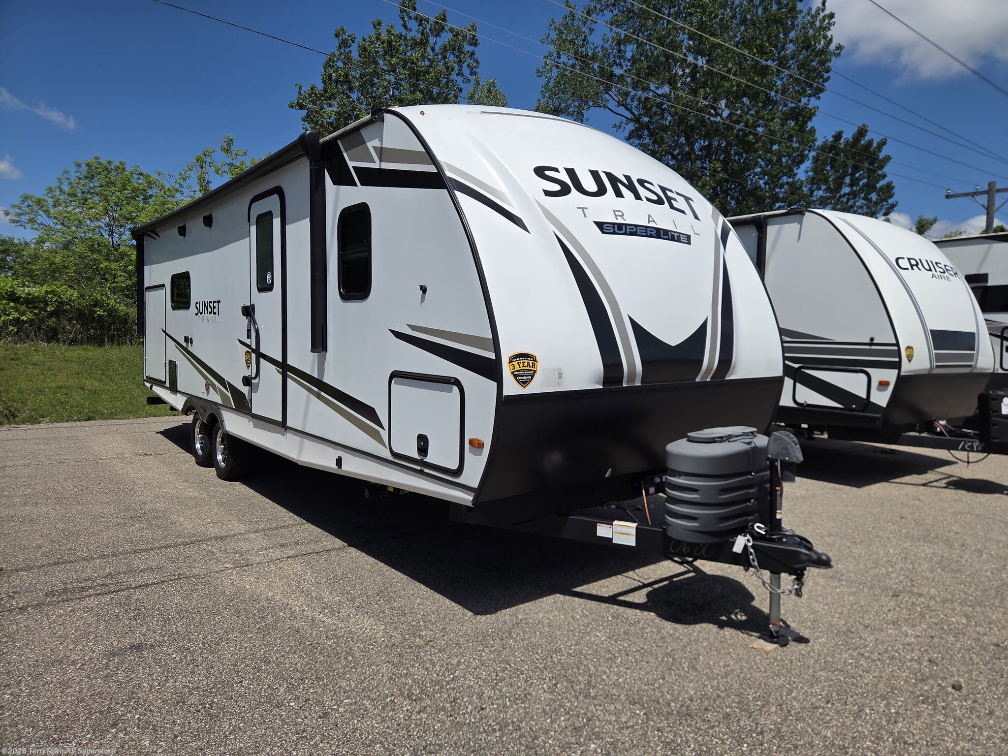 New 2024 CrossRoads Sunset Trail Super Lite SS253RB available in Grand Rapids, Michigan