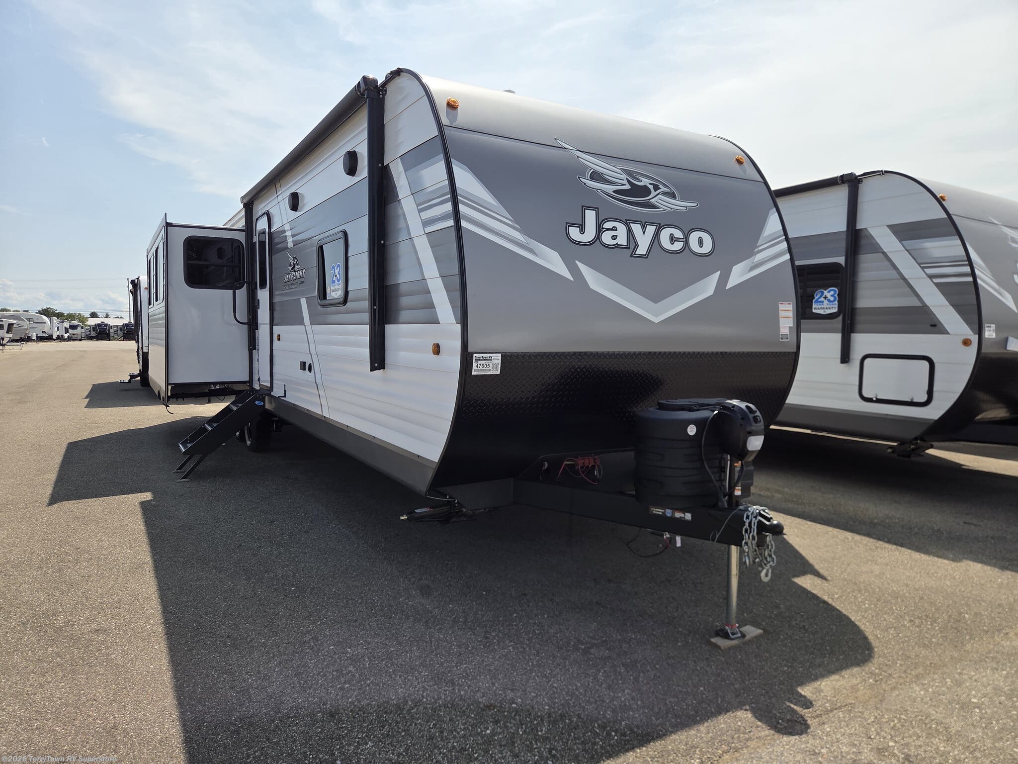 New 2027 Jayco Jay Flight SLX 333BTS available in Grand Rapids, Michigan