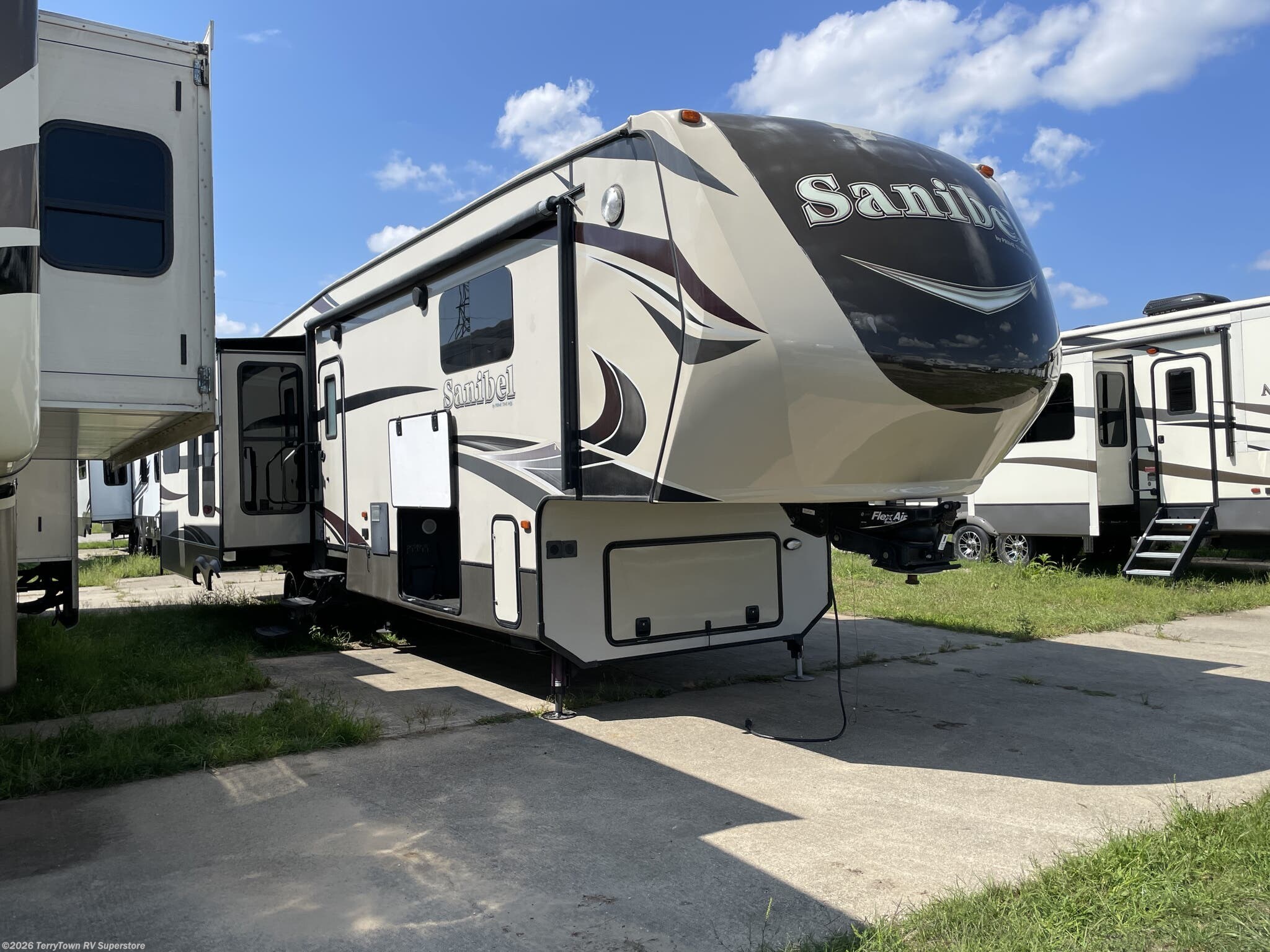 Used 2016 Prime Time Sanibel 3601 Residential available in Grand Rapids, Michigan