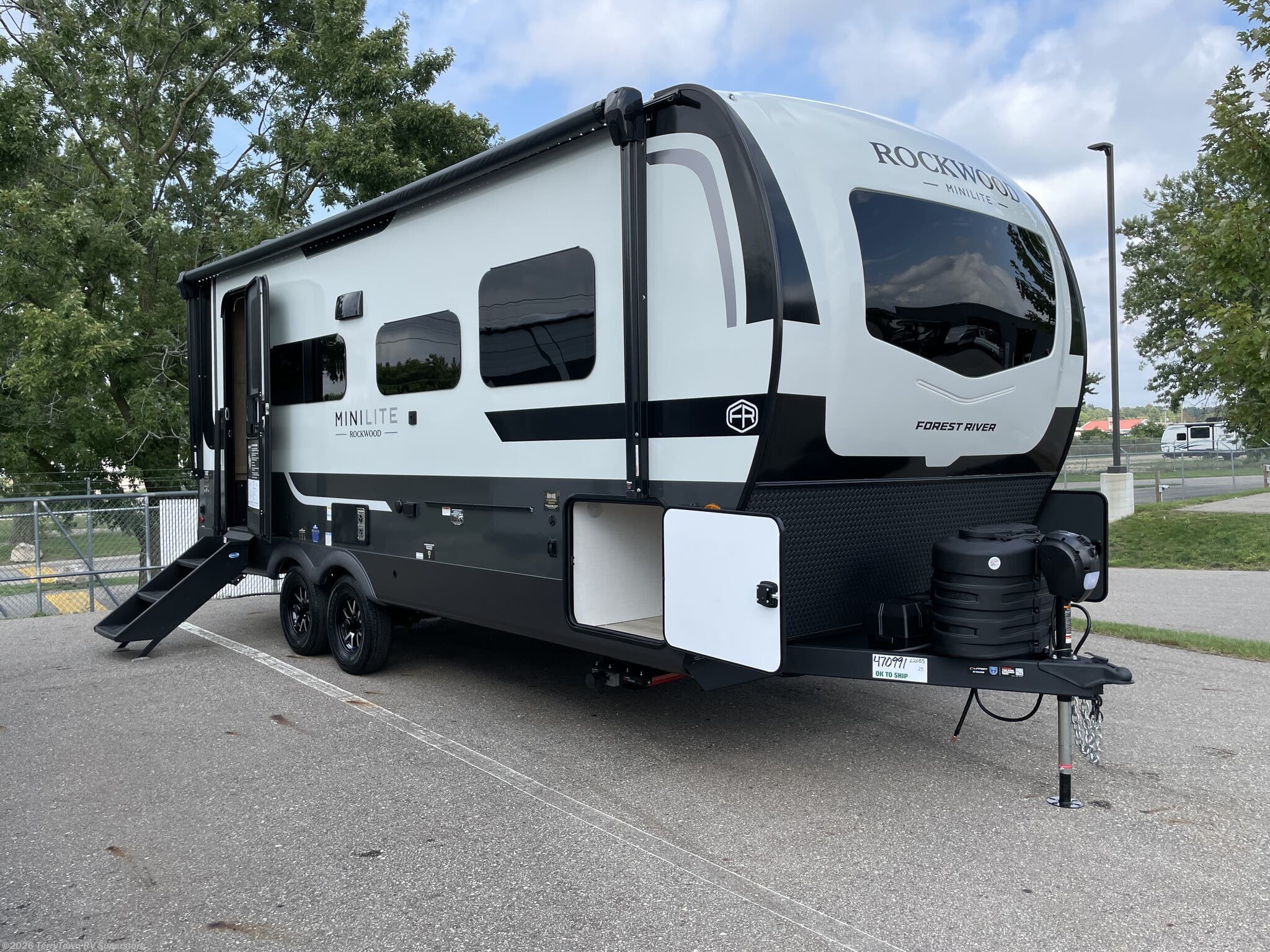 New 2027 Forest River Rockwood Mini Lite 2205S available in Grand Rapids, Michigan