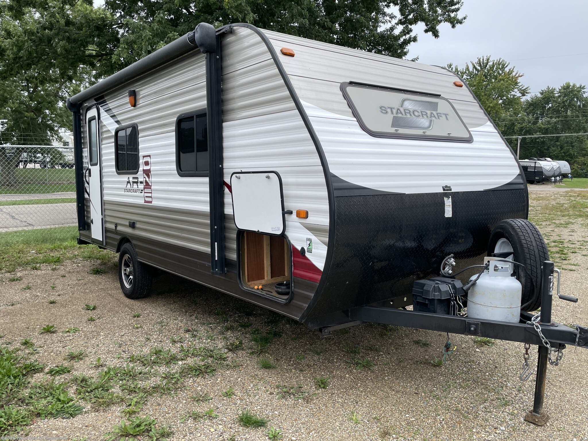 Used 2016 Starcraft AR-ONE 18QB available in Grand Rapids, Michigan