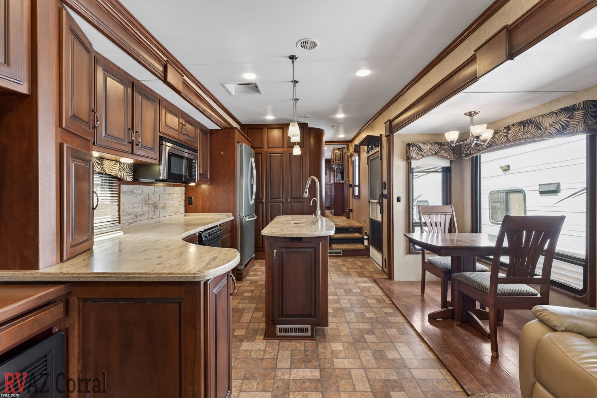 Used 2015 Lifestyle Luxury RV Lifestyle LS38RS available in Mesa, Arizona