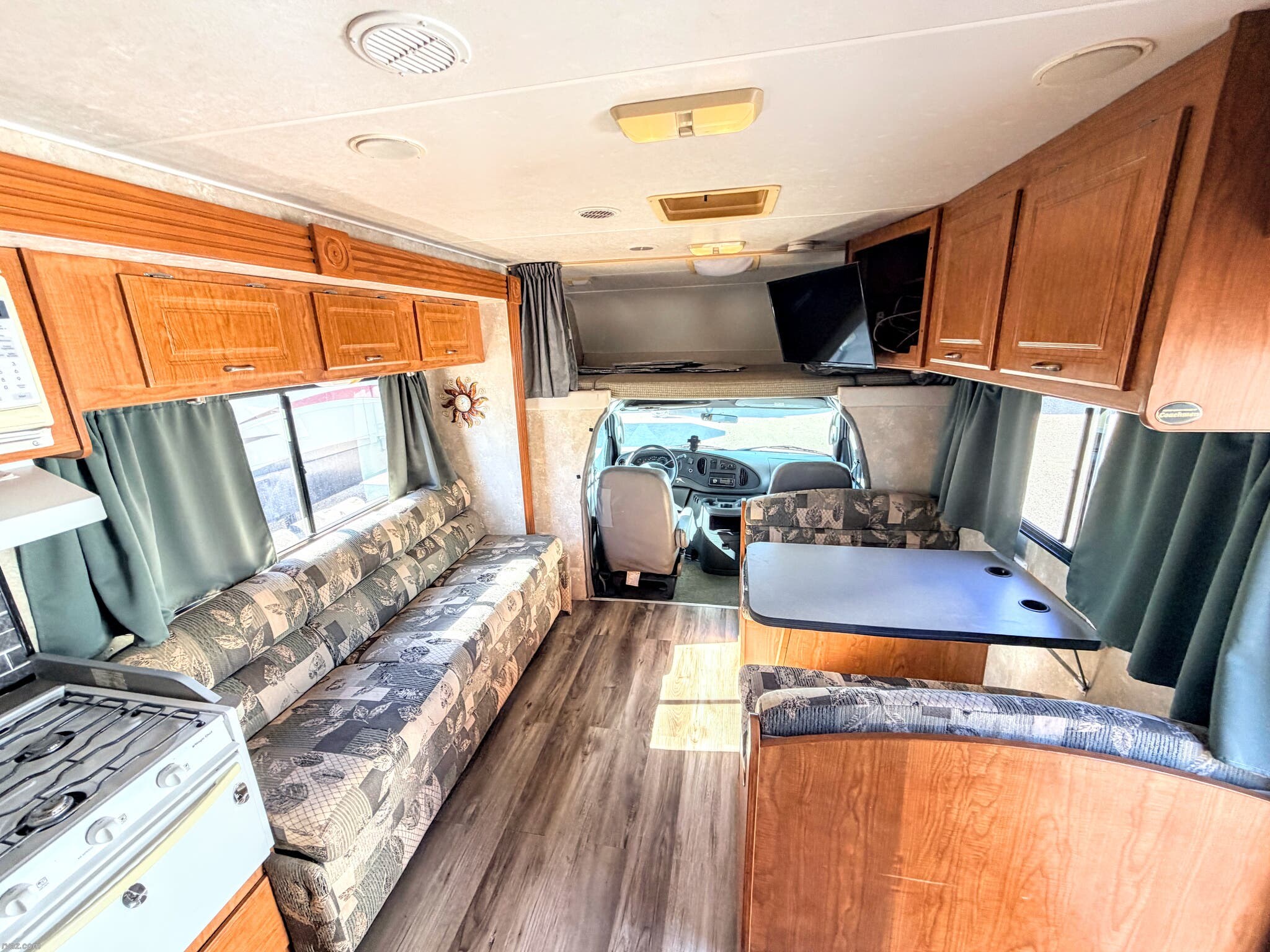 Used 2006 Coachmen Freelander 3100 available in Mesa, Arizona