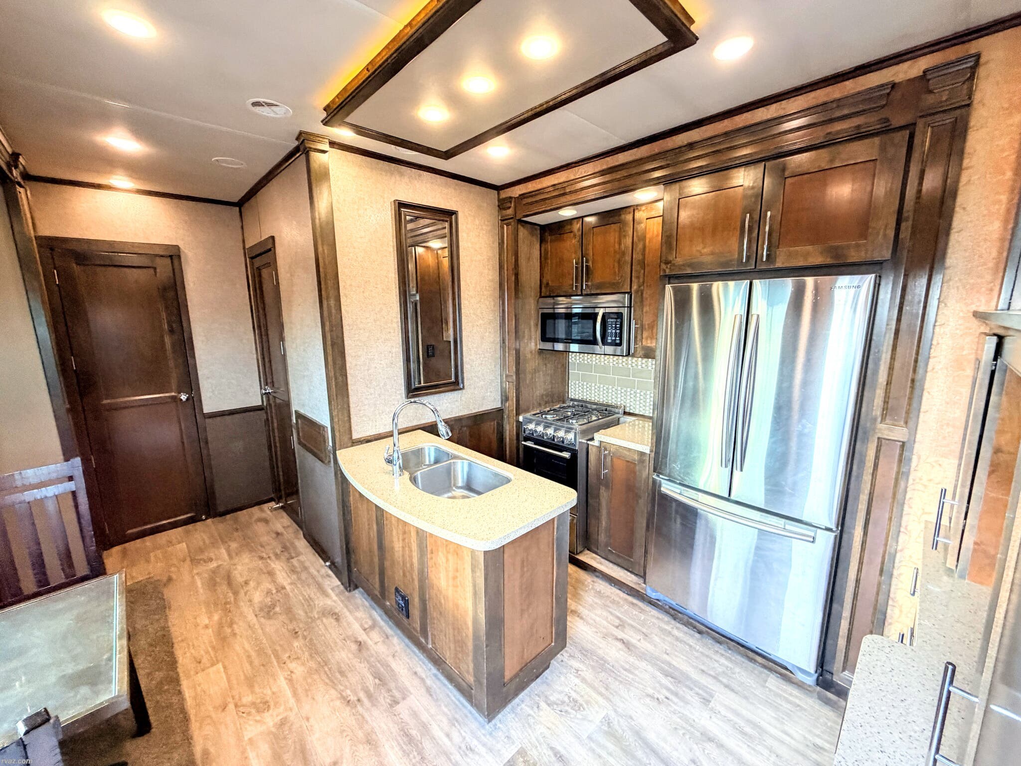Used 2017 Vanleigh Vilano 375FL available in Mesa, Arizona