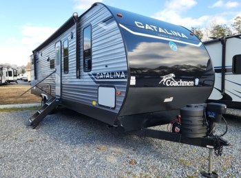 New 2024 Coachmen Catalina Legacy Edition 343BHTS available in Egg Harbor City, New Jersey