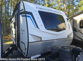 Used 2022 Coachmen Freedom Express Ultra Lite 238BHS available in Egg Harbor City, New Jersey