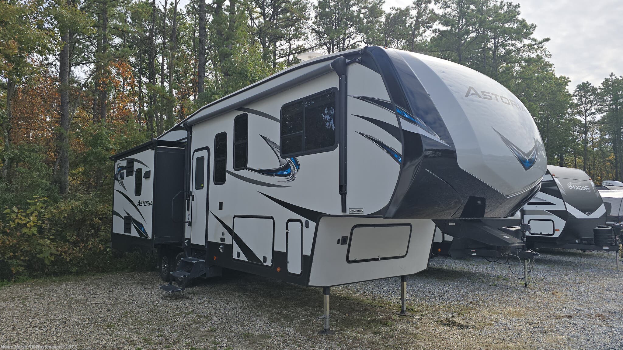 Used 2019 Dutchmen Astoria 2953RLF available in Egg Harbor City, New Jersey