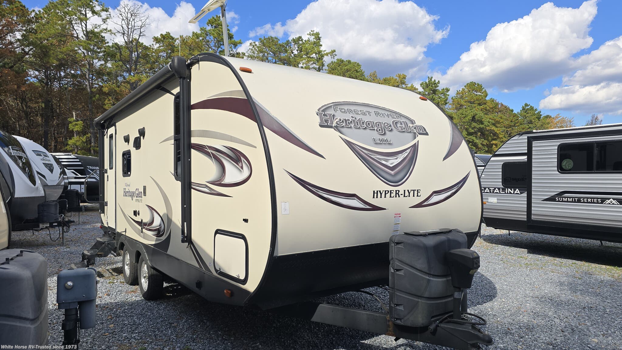 Used 2017 Forest River Wildwood Heritage Glen Hyper-Lyte 23RBHL available in Egg Harbor City, New Jersey