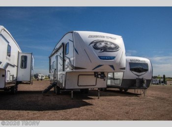 Used 2024 Forest River Cherokee Arctic Wolf 23MLE available in Greeley, Colorado