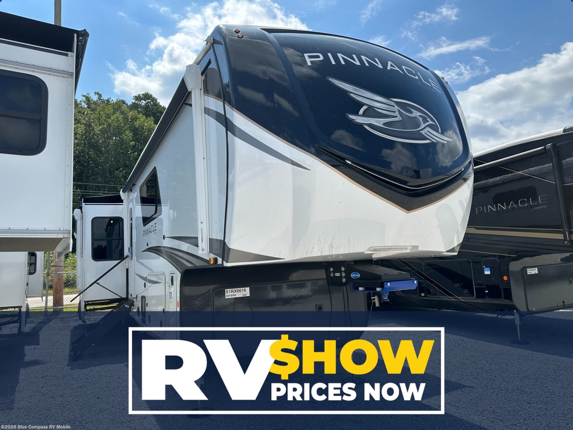 New 2025 Jayco Pinnacle 38FBRK available in Theodore, Alabama