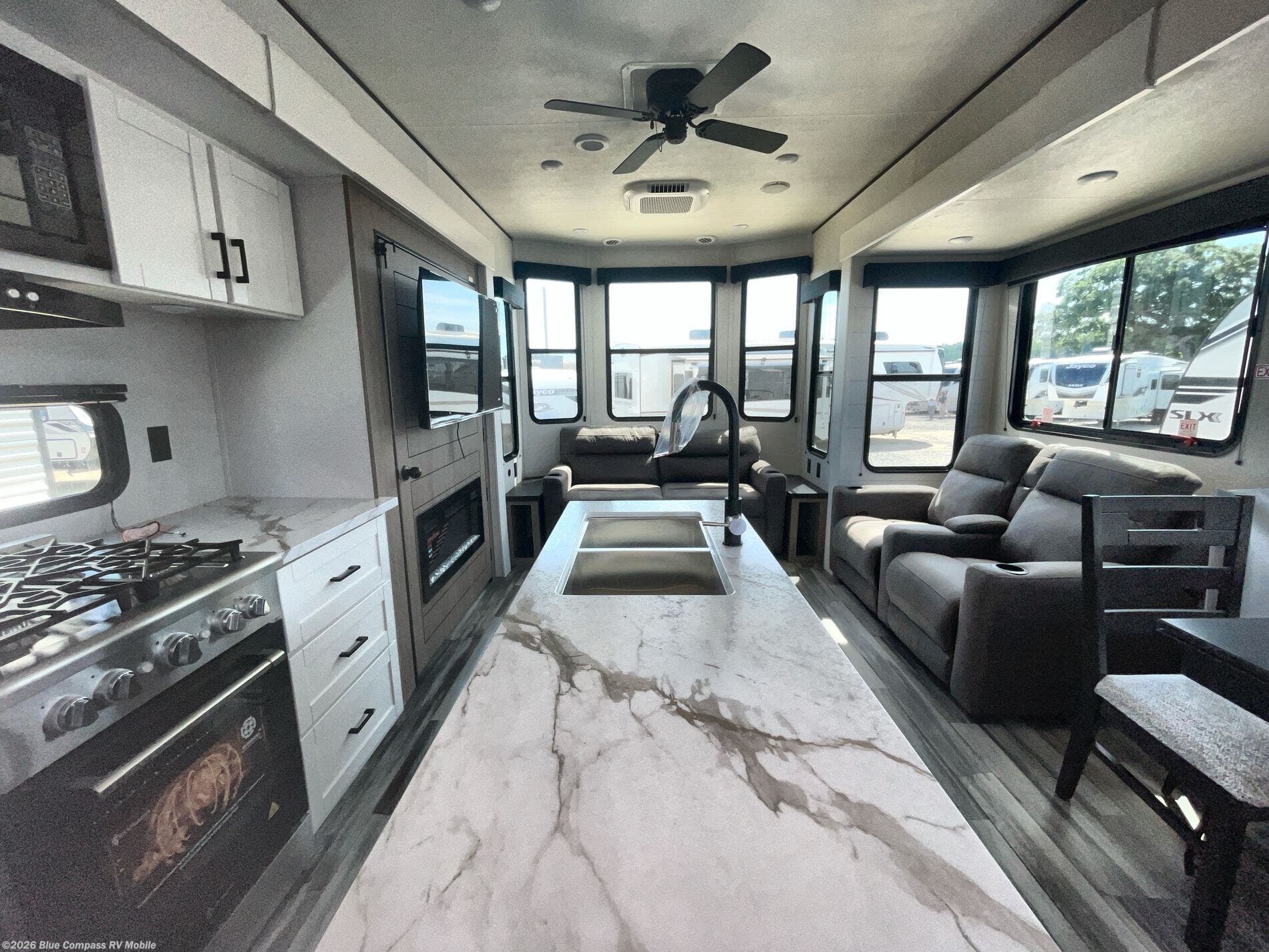 New 2026 Jayco Jay Flight Bungalow 401FLTS DS available in Theodore, Alabama