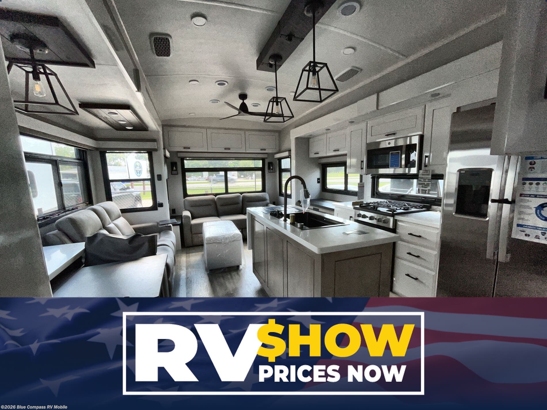 New 2026 Jayco Pinnacle 32RLTS available in Theodore, Alabama