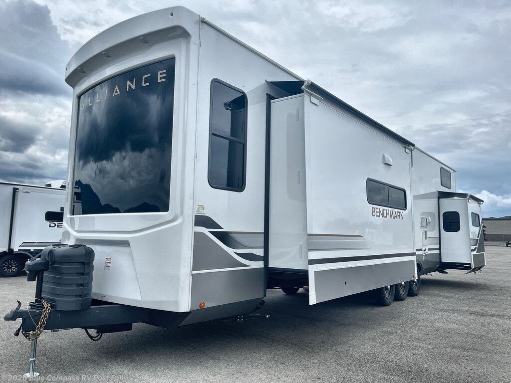New 2026 Alliance RV Benchmark 42LFT available in Post Falls, Idaho