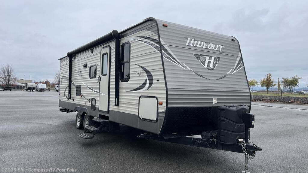 Used 2018 Keystone Hideout 26LHSWE available in Post Falls, Idaho