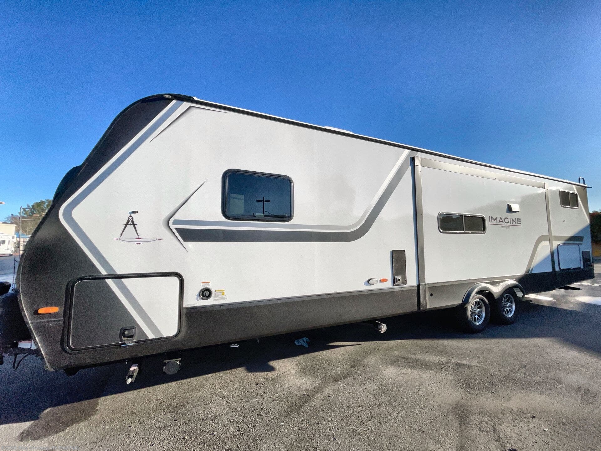 New 2025 Grand Design Imagine 3210BH available in Post Falls, Idaho