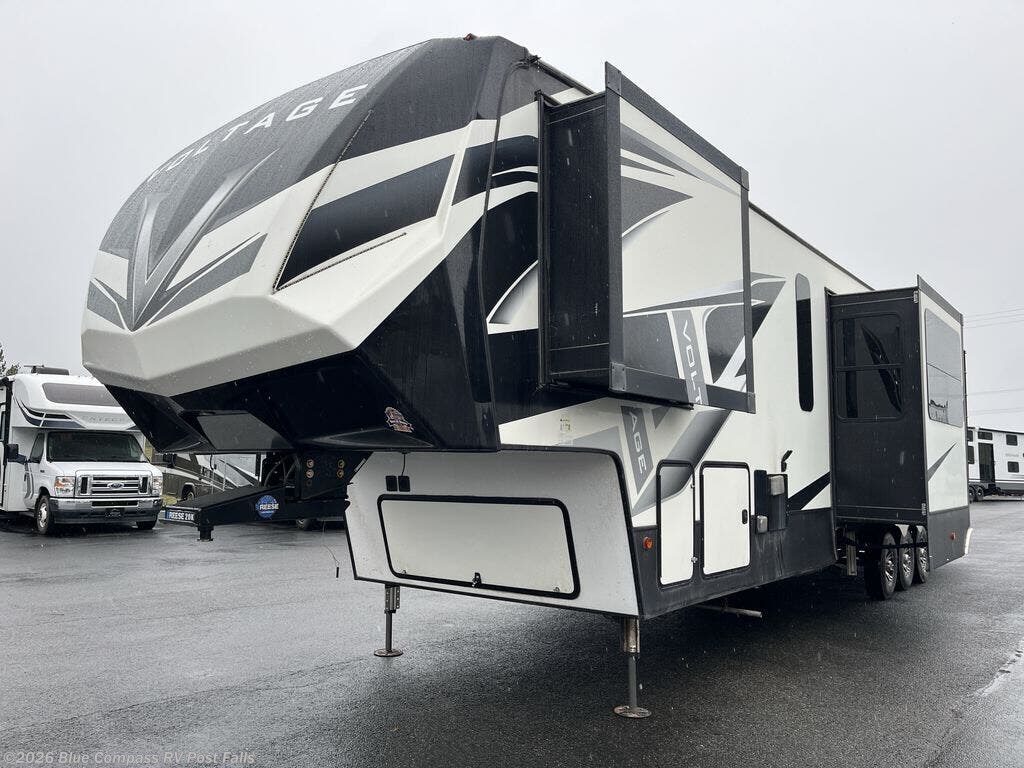 Used 2020 Dutchmen Voltage 4185 available in Post Falls, Idaho