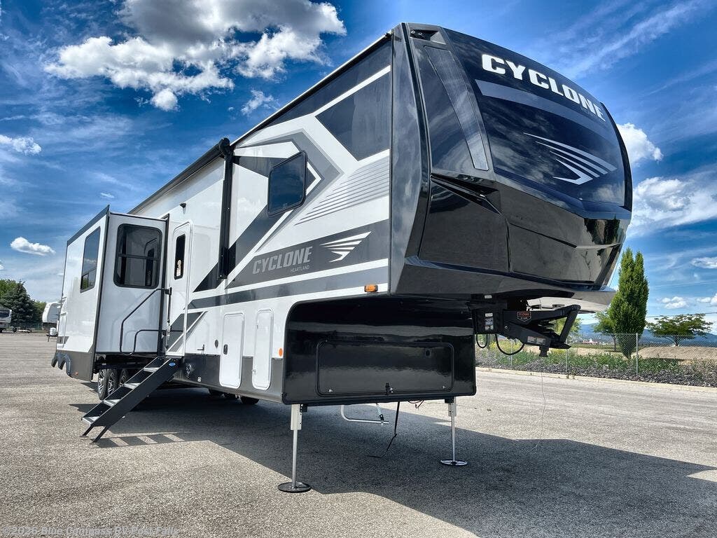 New 2027 Heartland Cyclone 3913 available in Post Falls, Idaho