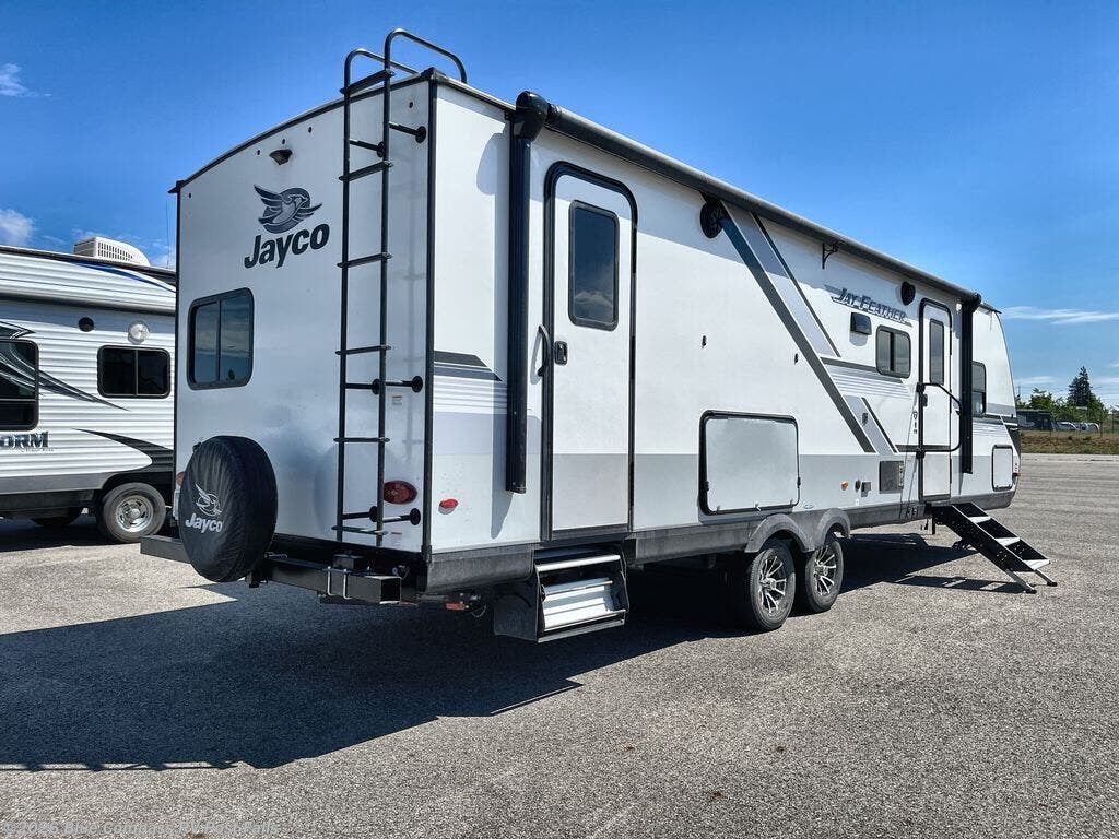 Used 2024 Jayco Jay Feather 27BHB available in Post Falls, Idaho
