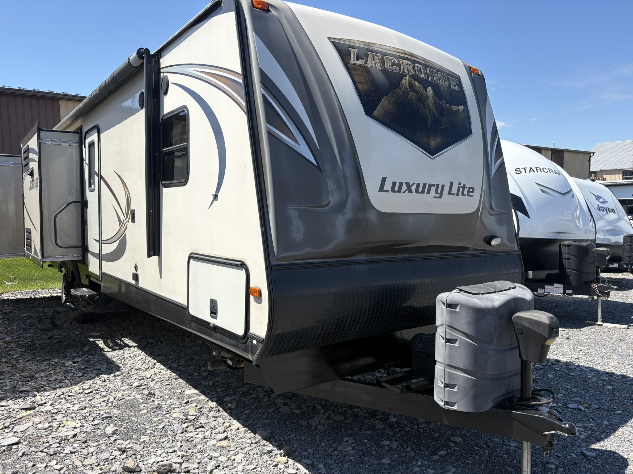 Used 2016 Prime Time LaCrosse 331BHT available in Mifflintown, Pennsylvania