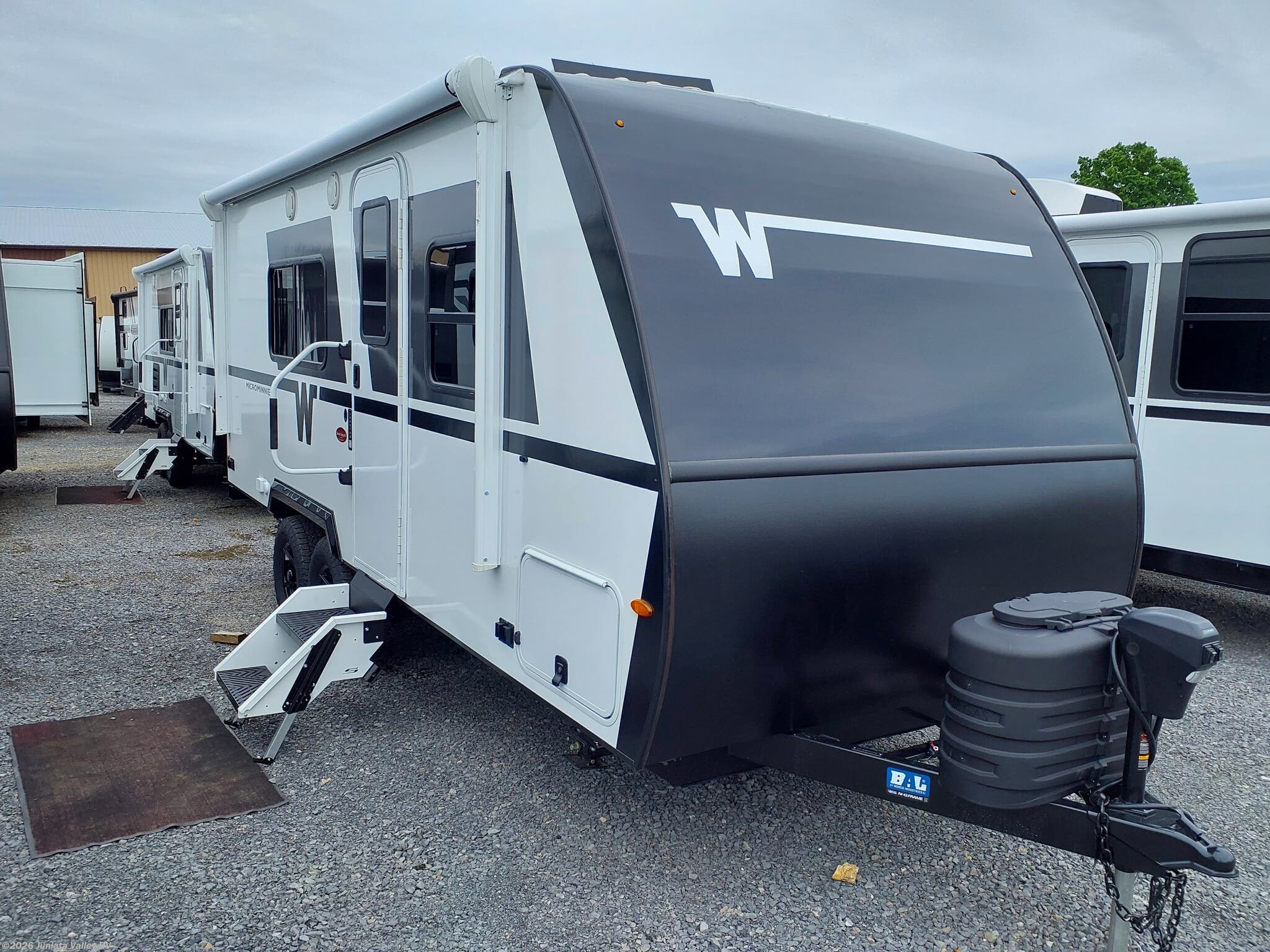 New 2026 Winnebago Micro Minnie 2000TRB available in Mifflintown, Pennsylvania