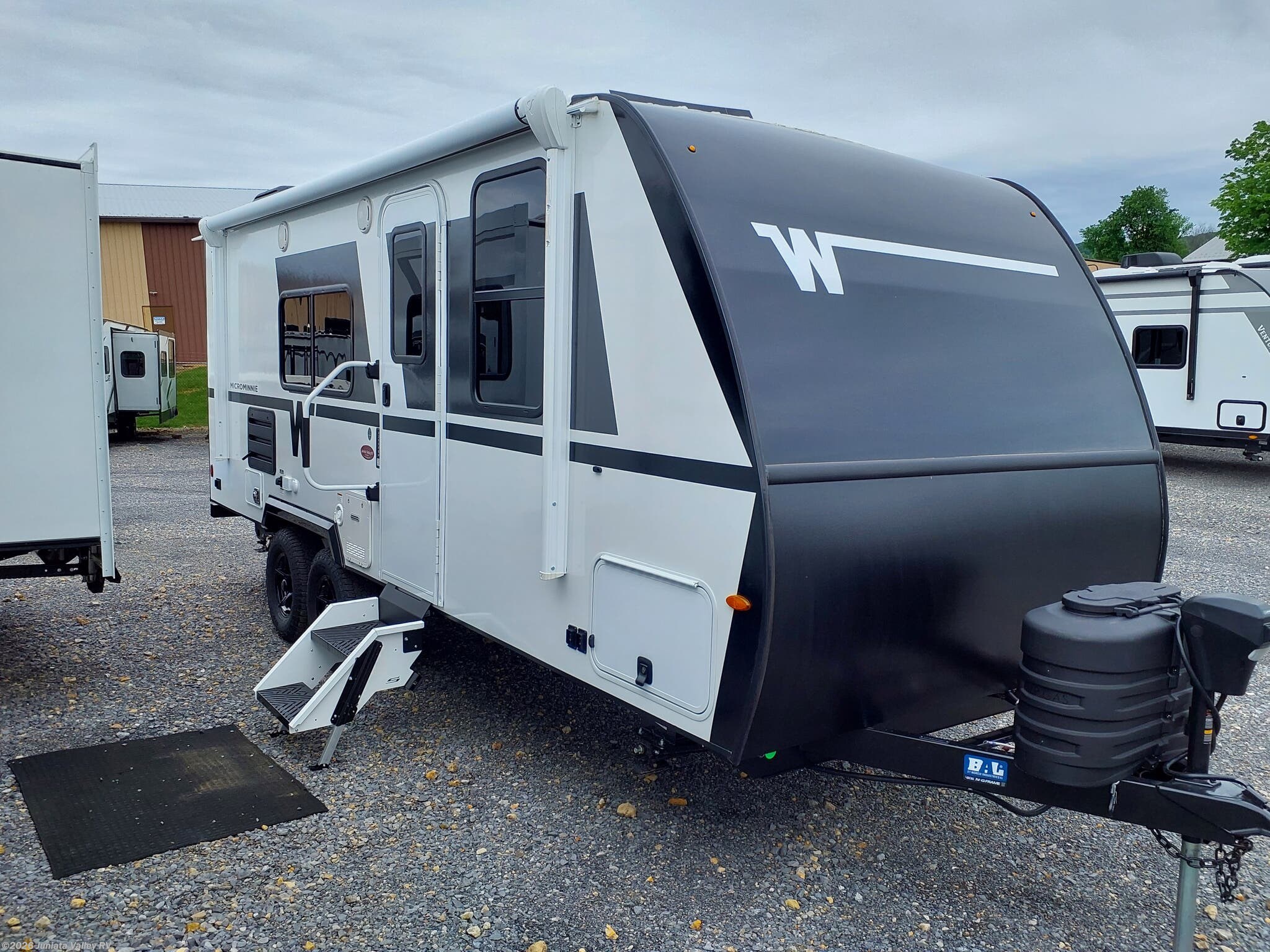 New 2026 Winnebago Micro Minnie 2200FBH available in Mifflintown, Pennsylvania