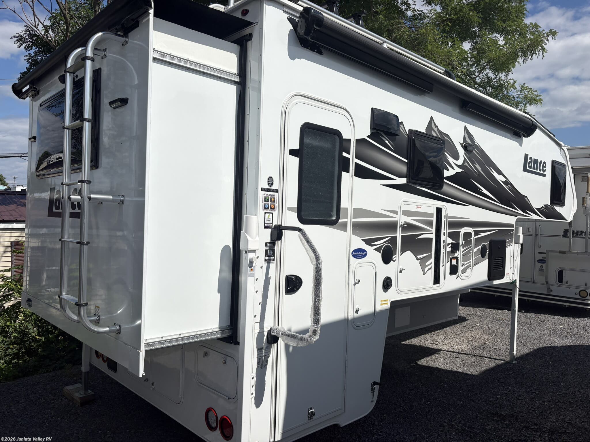 New 2027 Lance TC 1172 available in Mifflintown, Pennsylvania