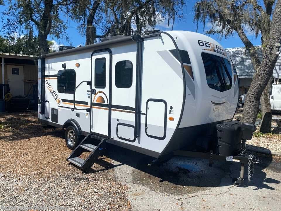 Used 2020 Forest River Rockwood Geo Pro G19FD available in Apopka, Florida