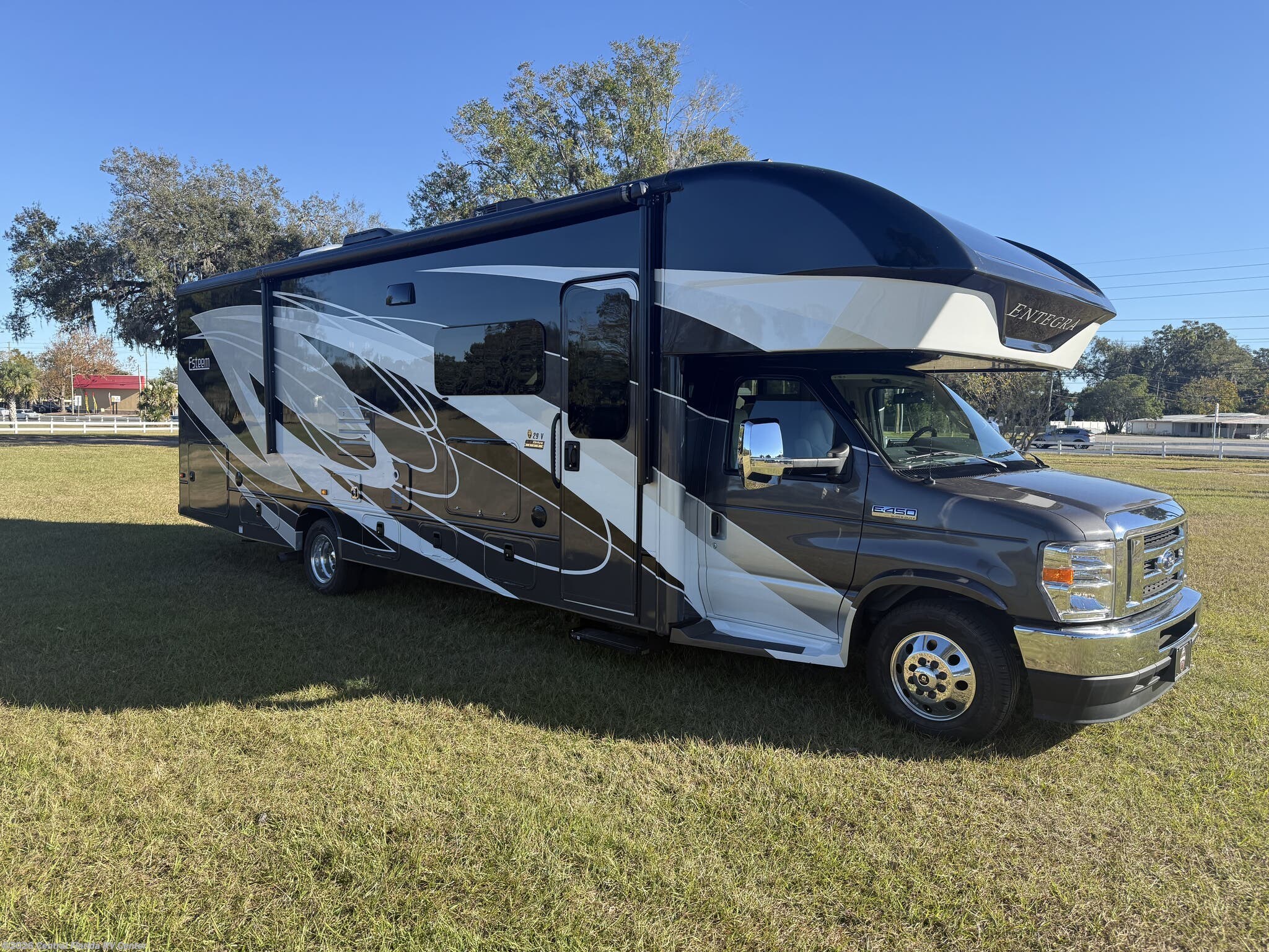 Used 2022  Entegra Coach Esteem 29V by Entegra Coach from Central Florida RV Center in Apopka, FL