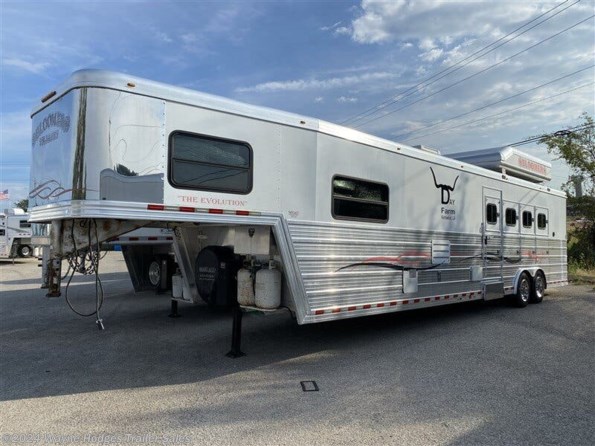 2006 Bloomer 4H LQ available in Weatherford, TX