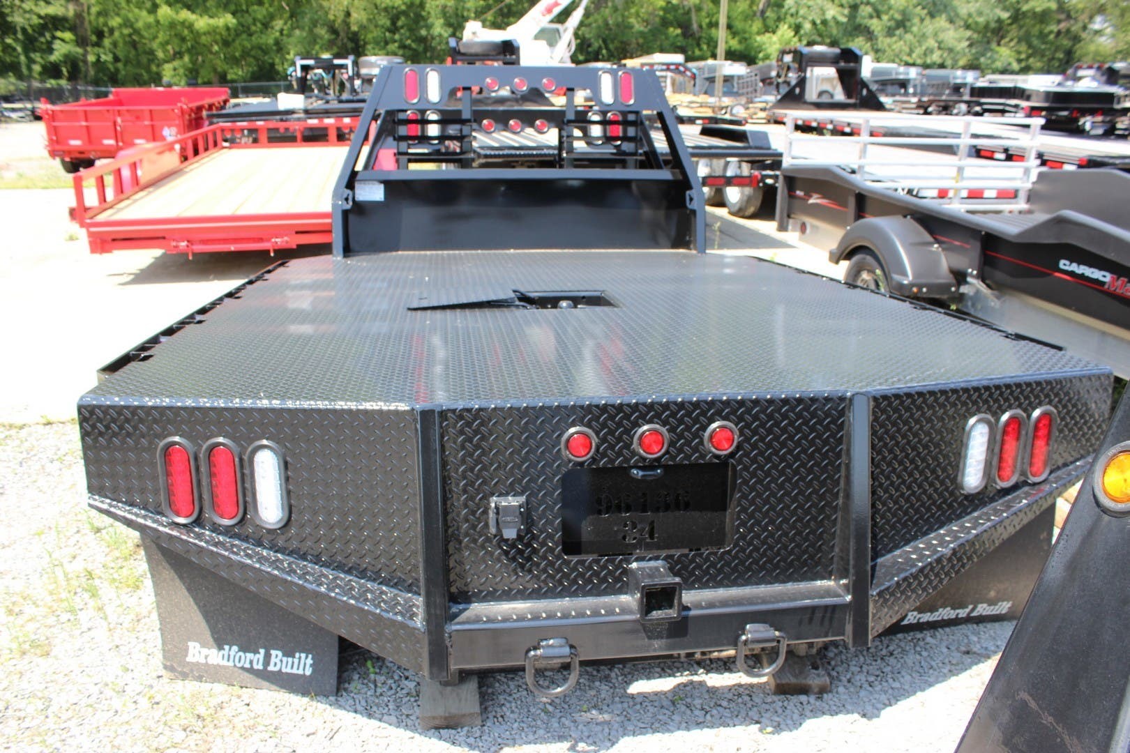 Flatbed 2019 Bradford Built BBWORKBED9613634RR TrailersUSA