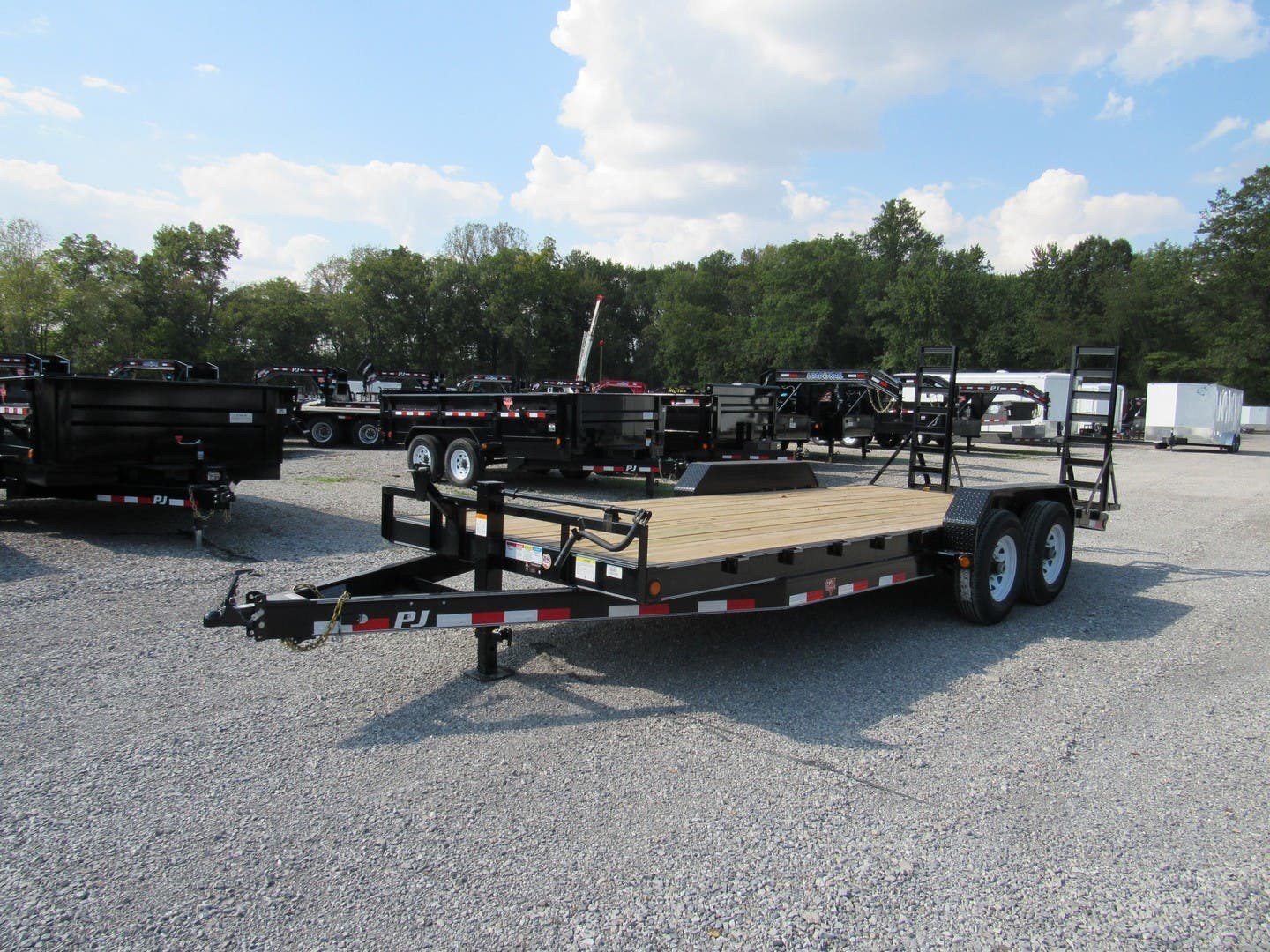 Flatbed - 2019 PJ Trailers CC202 | TrailersUSA