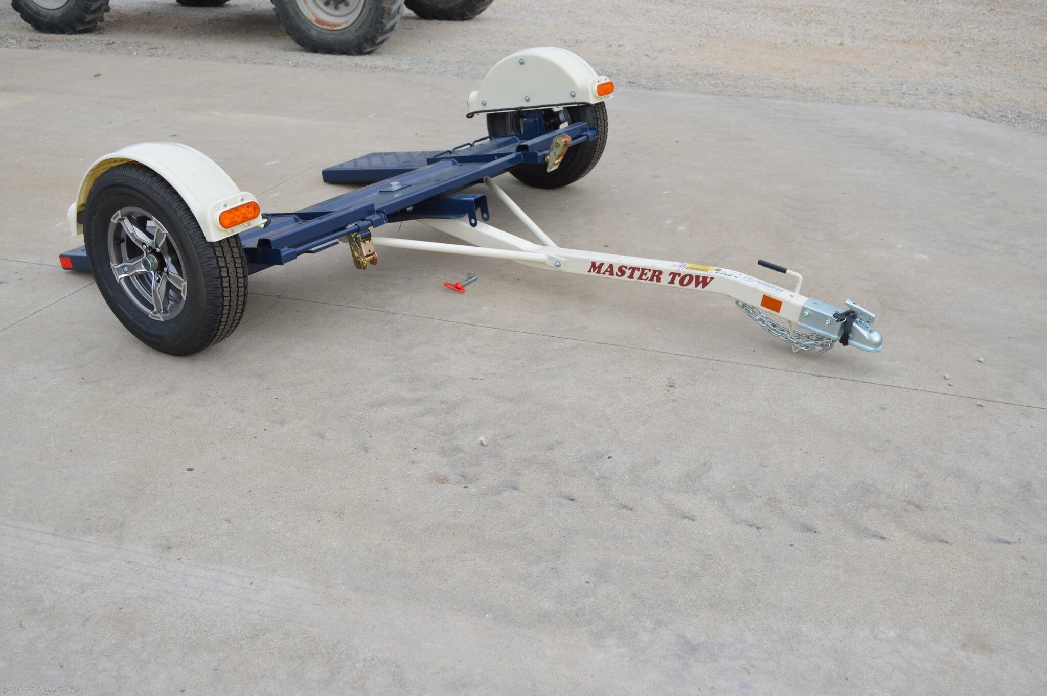 Tow Dolly Trailer For Sale New Master Tow Tow Dollies TOW DOLLY   1 34425 3823531 246070667 