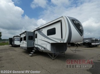 Used 2019 Highland Ridge Open Range 374BHS available in North Canton, Ohio
