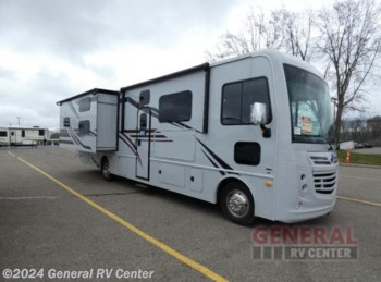 New 2024 Holiday Rambler Admiral 33B6 available in North Canton, Ohio