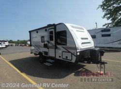 Used 2022 Winnebago Micro Minnie 1700BH available in North Canton, Ohio