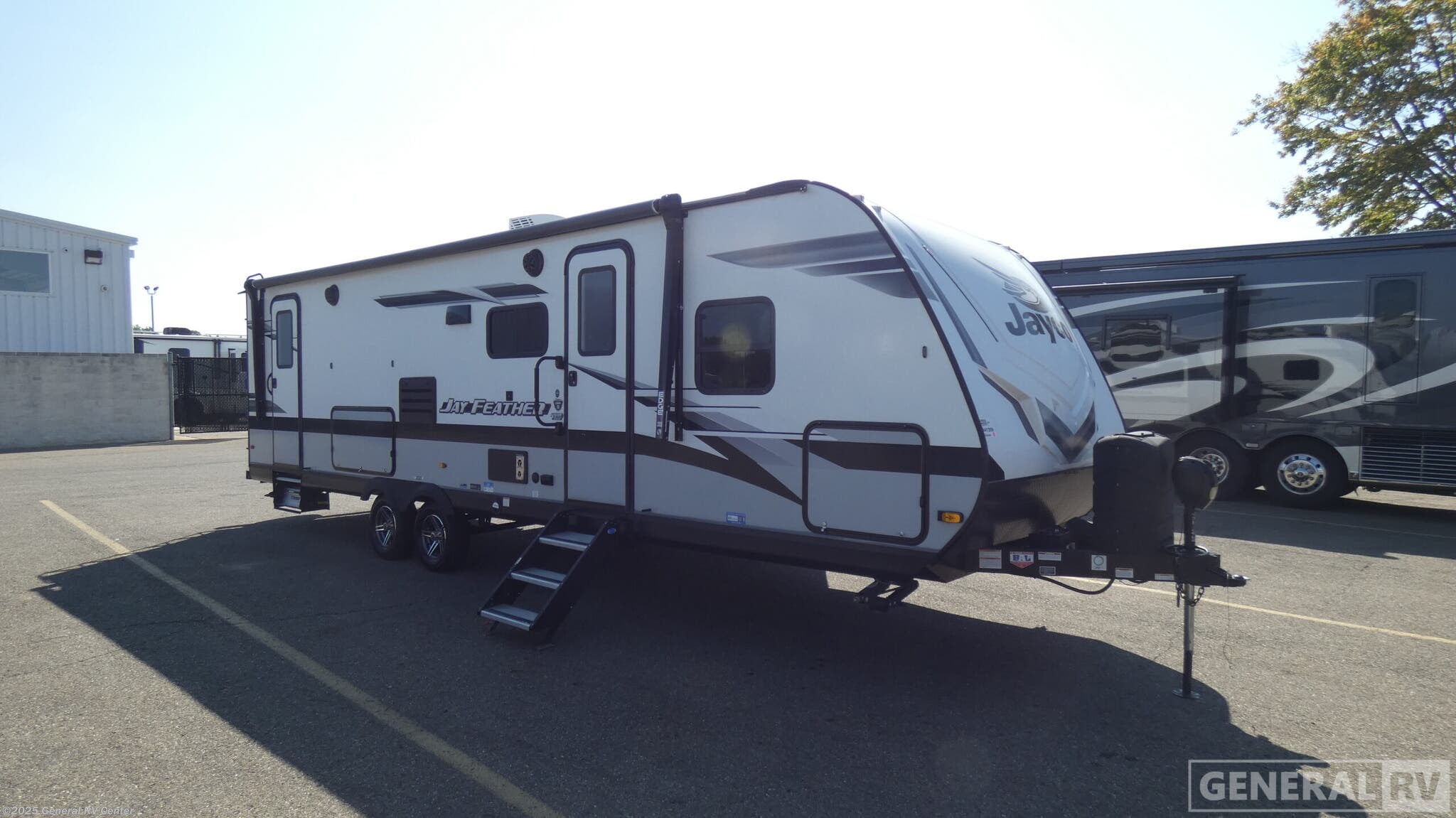 Used 2022 Jayco Jay Feather 27BHB available in North Canton, Ohio
