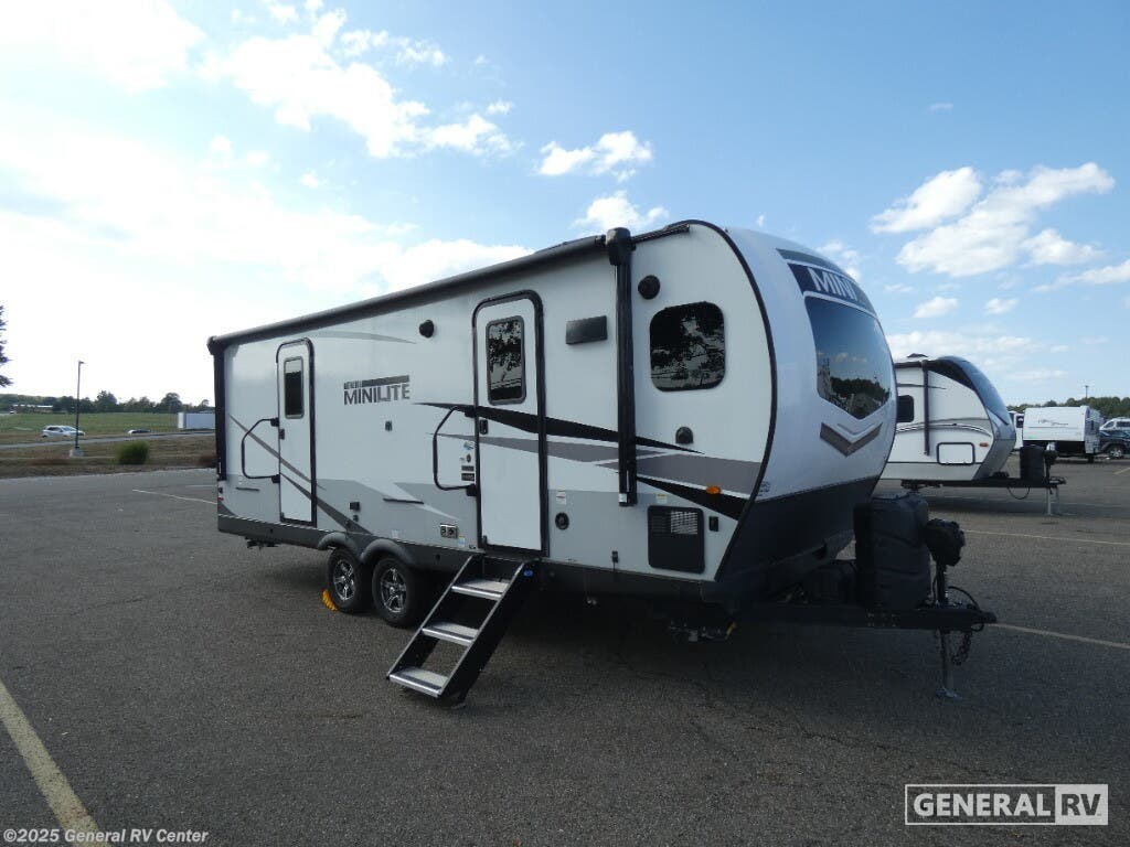 Used 2023 Forest River Rockwood Mini Lite 2516S available in North Canton, Ohio