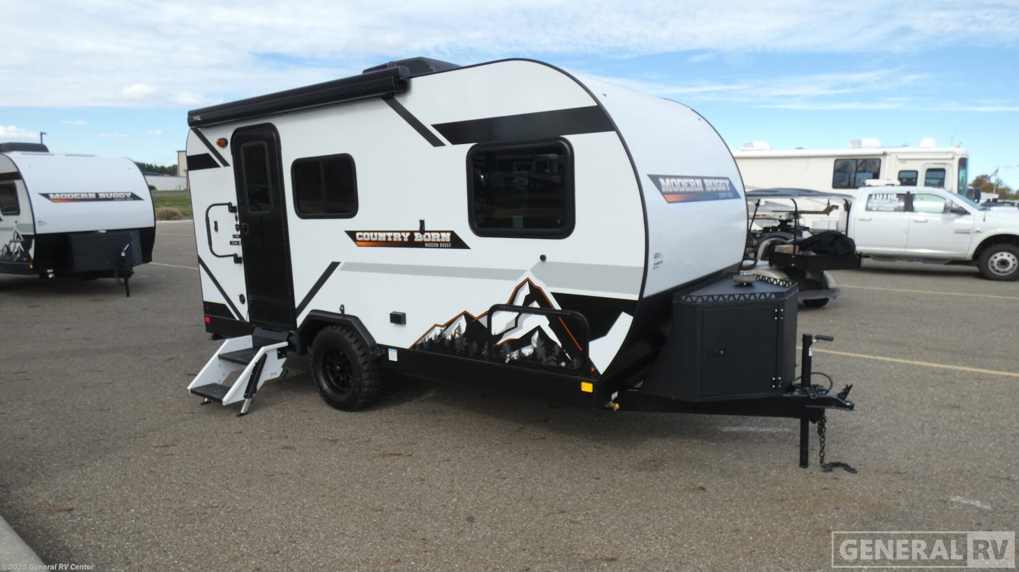 New 2026 Modern Buggy Trailers Country Born CB17 available in North Canton, Ohio