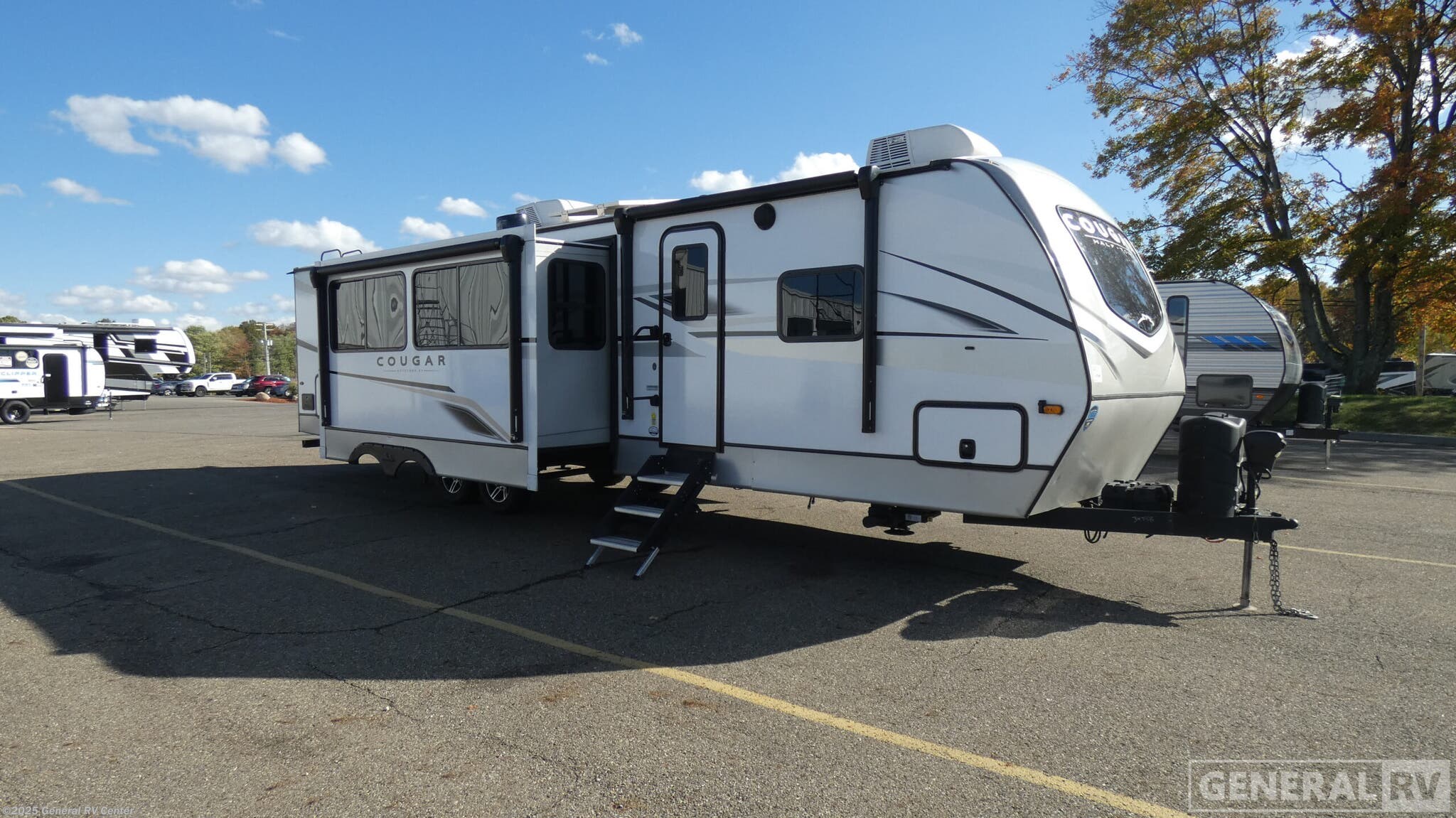 Used 2023 Keystone Cougar HALF TON 34TSB available in North Canton, Ohio