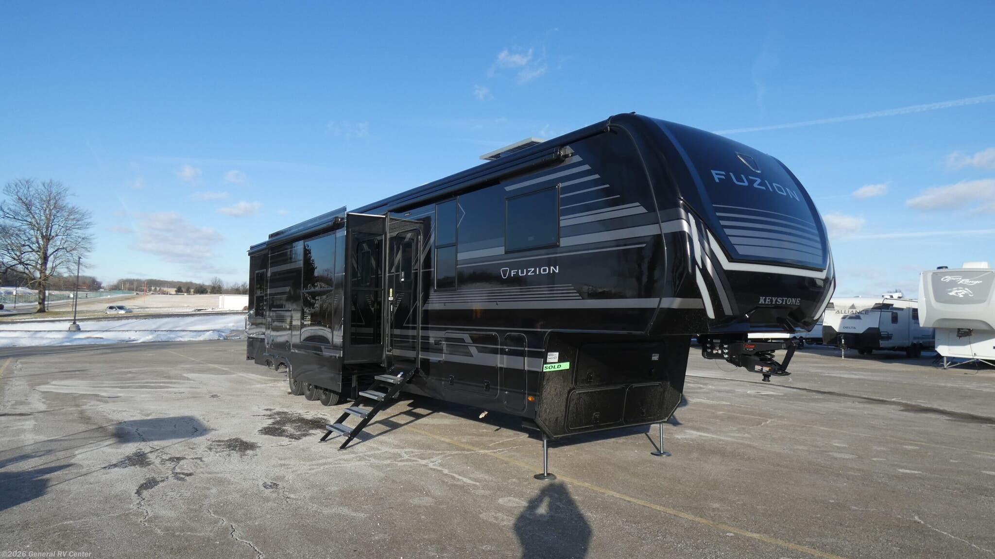 New 2026 Keystone Fuzion 432 available in North Canton, Ohio