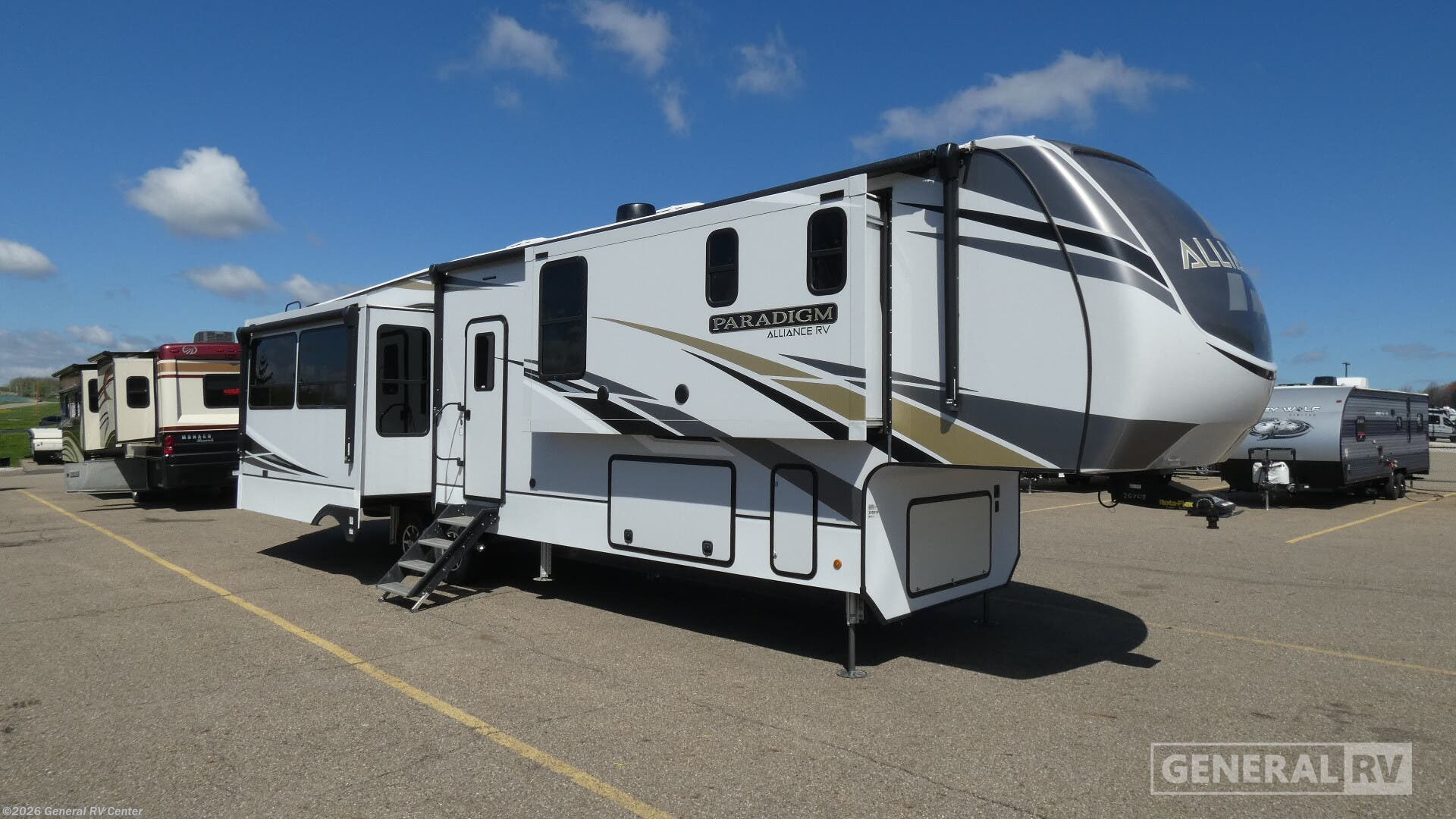 Used 2020 Alliance RV Paradigm 370FB available in North Canton, Ohio