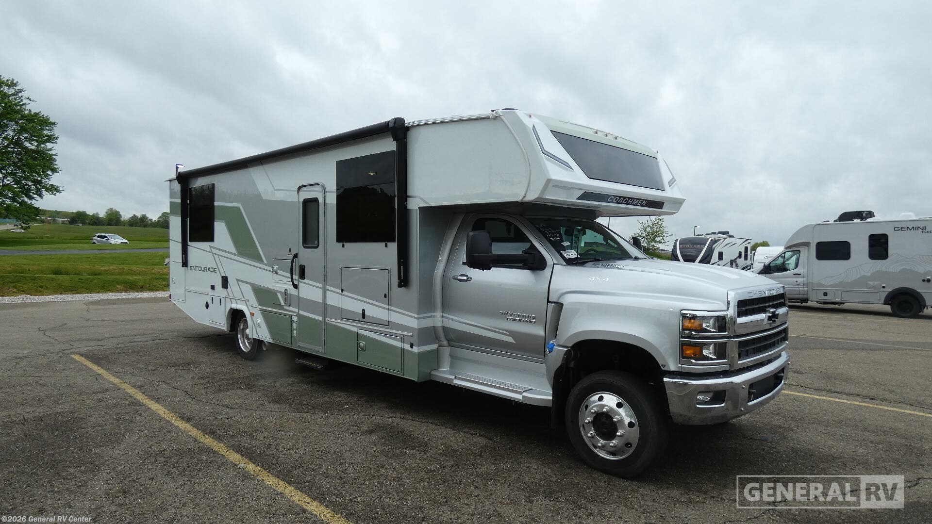 New 2026 Coachmen Entourage 320LV available in North Canton, Ohio