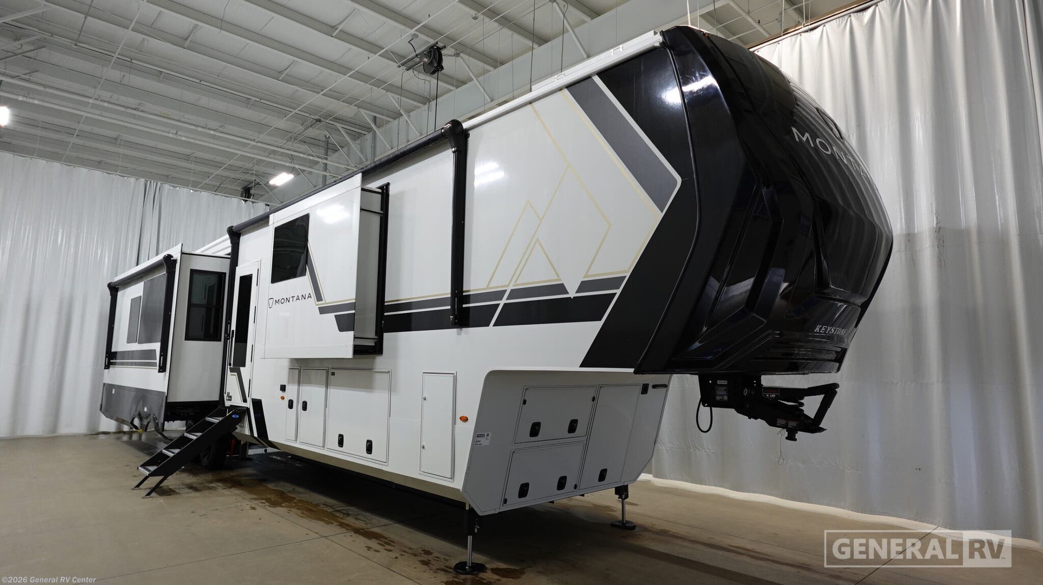 New 2026 Keystone Montana 3900RK available in North Canton, Ohio