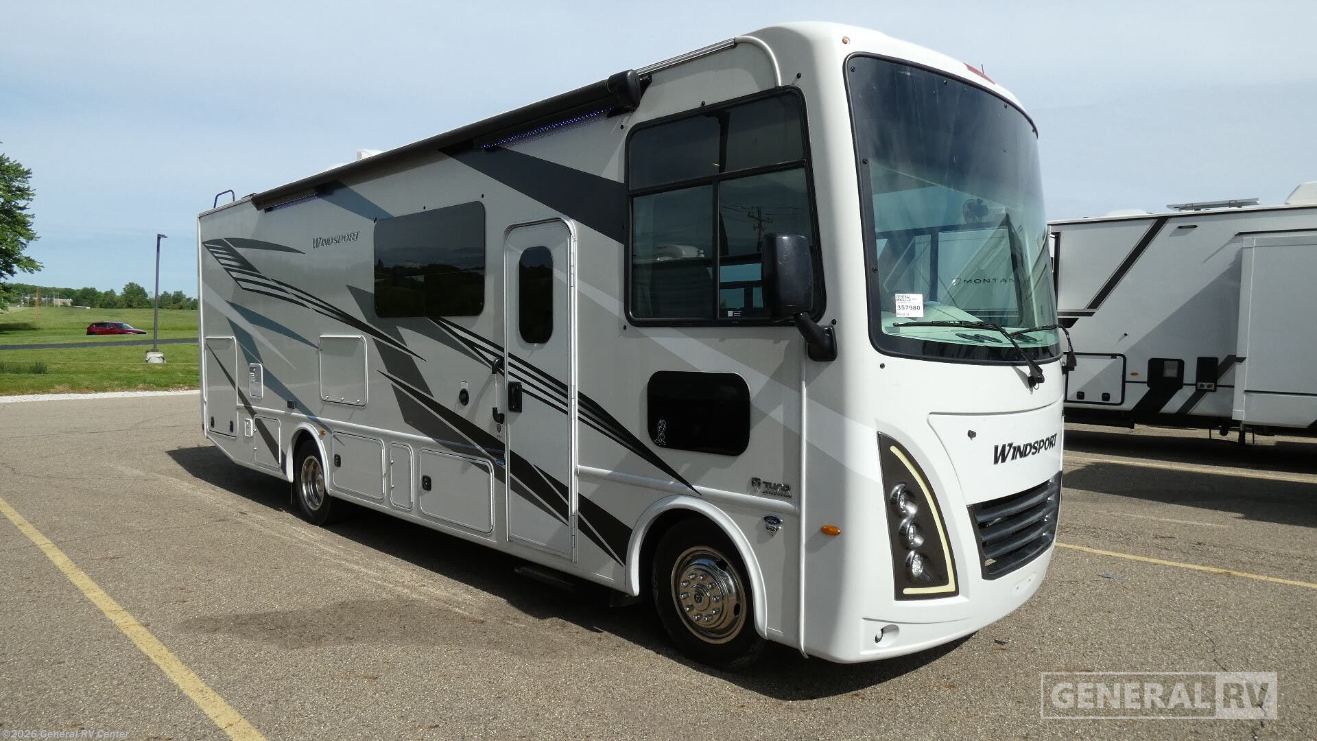 Used 2024 Thor Motor Coach Windsport 29M available in North Canton, Ohio