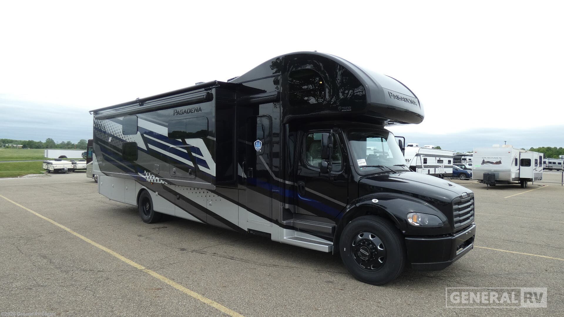 New 2026 Thor Motor Coach Pasadena 38XL available in North Canton, Ohio