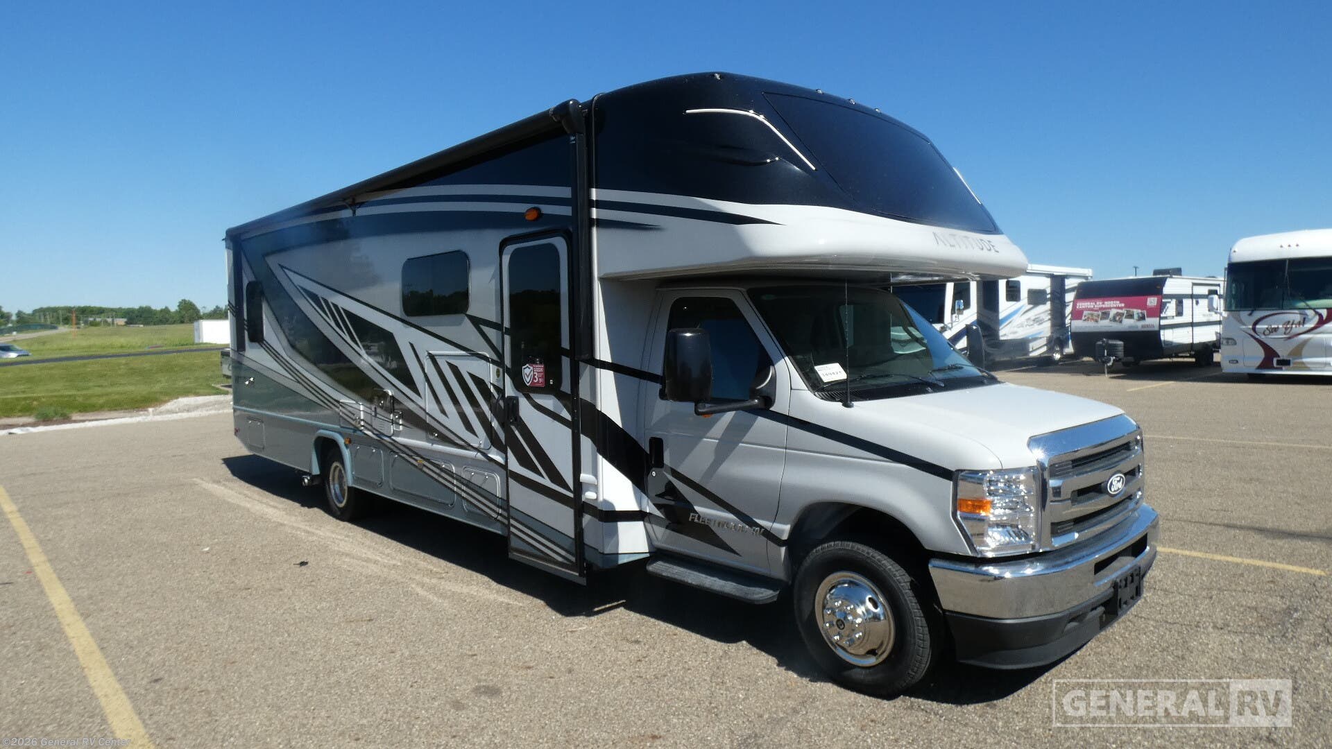 New 2026 Fleetwood Altitude 29H available in North Canton, Ohio