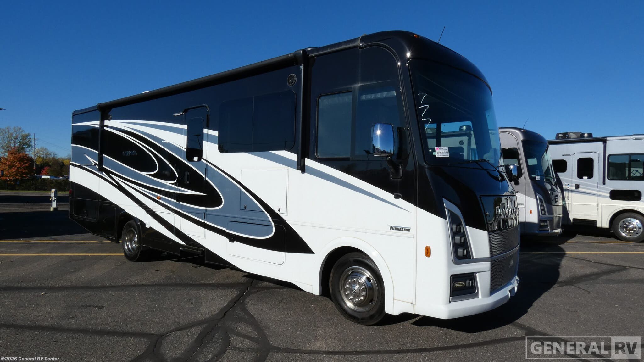 New 2025 Winnebago Vista 31B available in North Canton, Ohio