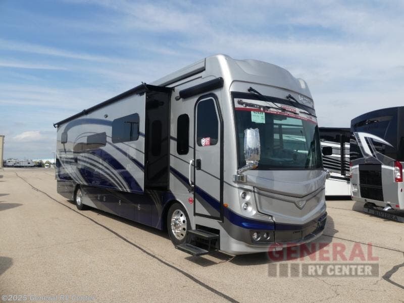 New 2025 Fleetwood Discovery LXE 40M available in Huntley, Illinois