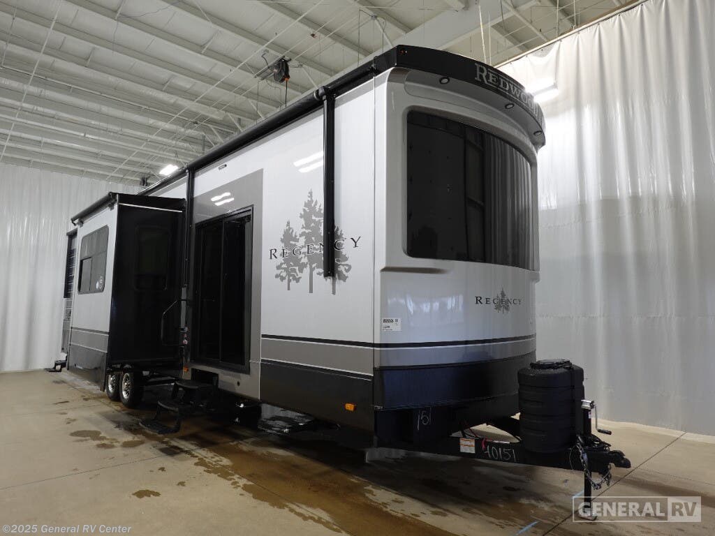 New 2025 CrossRoads Redwood Regency 3881FKL available in Huntley, Illinois